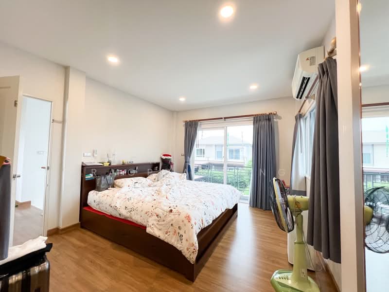 Centro Suksawat-Rama 3, Bangkok, Pracha Uthit Road 69, Bangmot, Thung Khru, Bangkok, 4 Bedrooms, 190 sqm, Single Detached House For Sale, by Chantat Raoprachong, 500163967 - DDproperty.com