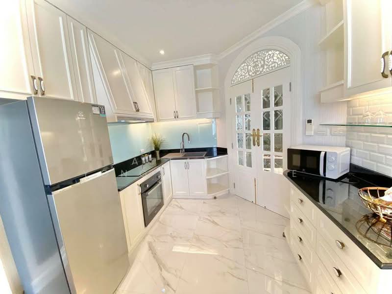 Park Origin Phrom Phong (Park 24), Bangkok, 68 Soi Sukhumvit 24, Khong Tan, Khlong Toei, Bangkok, 2 Bedrooms, 96 sqm, Condo For Sale, by Pattaporn Yongsungnone, 500163998 - DDproperty.com