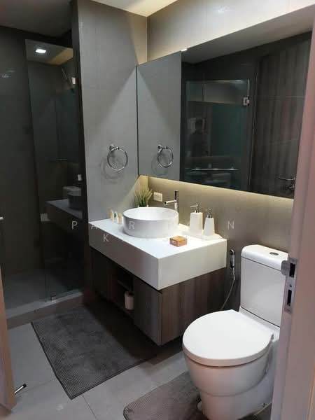 Trapezo Sukhumvit 16 : ทราเพโซ สุขุมวิท 16, กรุงเทพ, ซอยสุขุมวิท 16, คลองเตย, คลองเตย, กรุงเทพ, 45 ตร.ม., คอนโด ให้เช่า, โดย Patraporn Kansri, 500164083 - DDproperty.com