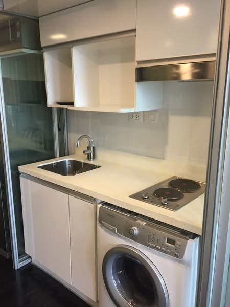 IDEO Morph 38, Bangkok, 88 Sukhumvit Road, Phra Kanong, Khlong Toei, Bangkok, 1 Bedroom, 34 sqm, Condo For Rent, by Patraporn Kansri, 500164085 - DDproperty.com