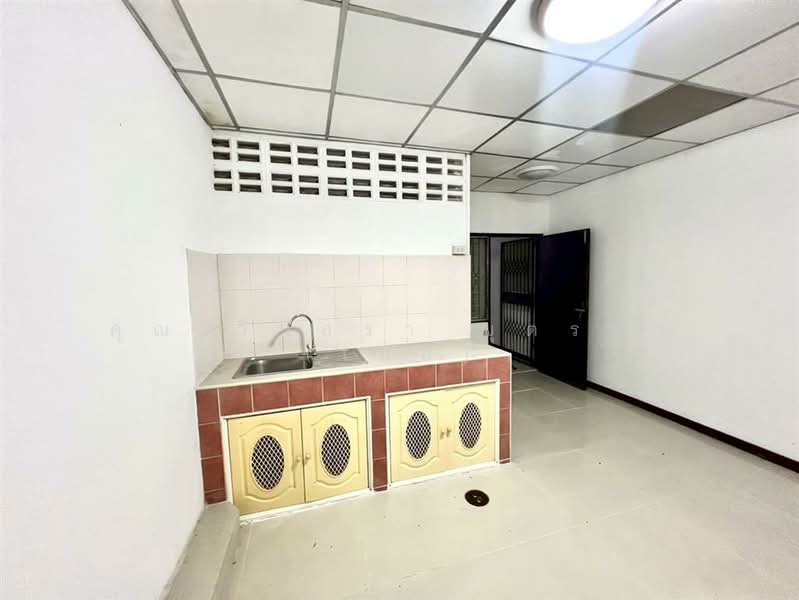 ทาวน์เฮ้าส์ 2 ชั้น 18 ตร.ว. หมู่บ้านบางบัว ซอยวิภาวดี60แยก18, Bangkok, Tha Rang, Bang Khen, Bangkok, 2 Bedrooms, 100 sqm, Townhouse For Sale, by คุณ วีนัสรา บุตรพา (เมล), 500164118 - DDproperty.com