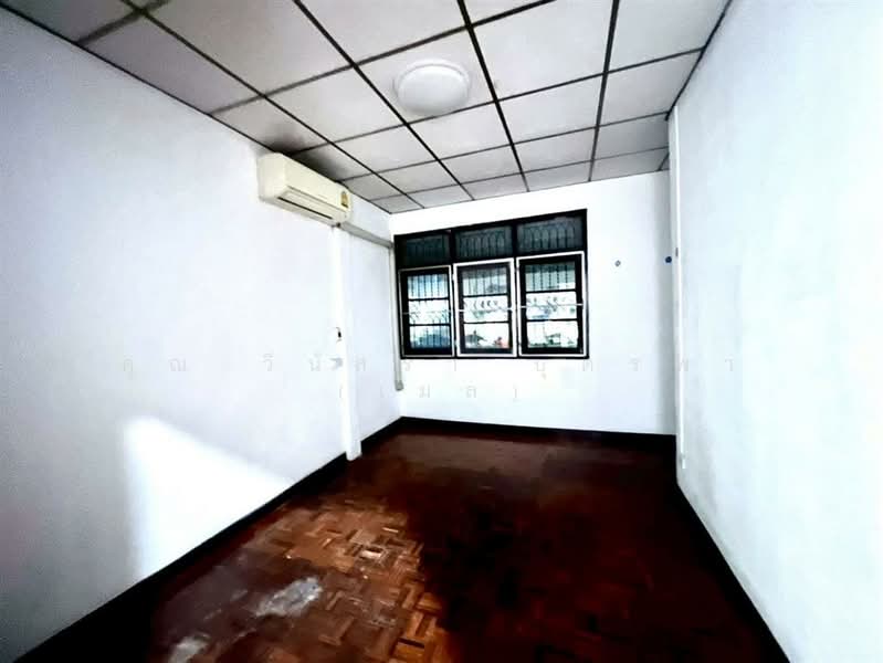 ทาวน์เฮ้าส์ 2 ชั้น 18 ตร.ว. หมู่บ้านบางบัว ซอยวิภาวดี60แยก18, Bangkok, Tha Rang, Bang Khen, Bangkok, 2 Bedrooms, 100 sqm, Townhouse For Sale, by คุณ วีนัสรา บุตรพา (เมล), 500164118 - DDproperty.com