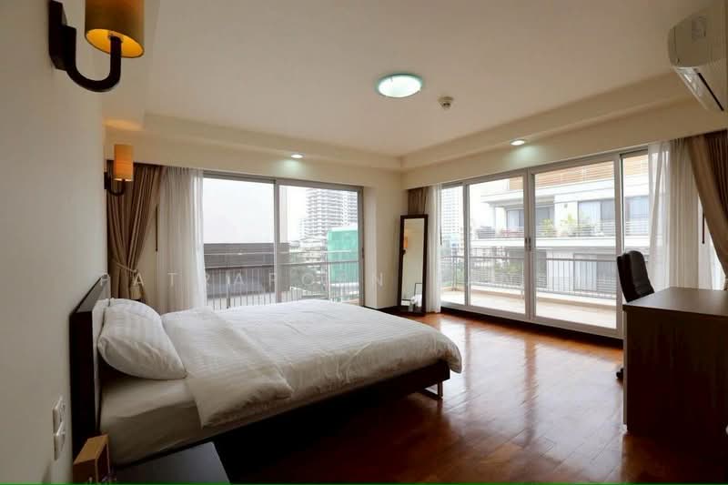 Baan Sukhumvit 14, Bangkok, 1/1 Soi Sukhumvit 14, Khlong Toei, Khlong Toei, Bangkok, 3 Bedrooms, 200 sqm, Apartment For Rent, by Patraporn Kansri, 500164121 - DDproperty.com