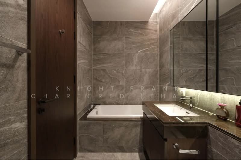 The Esse Sukhumvit 36, Bangkok, Soi Sukhumvit 36, Sukhumvit Road, Phra Kanong, Khlong Toei, Bangkok, 1 Bedroom, 38 sqm, Condo For Sale, by Knight Frank Chartered (Thailand) Co.,Ltd, 500164125 - DDproperty.com