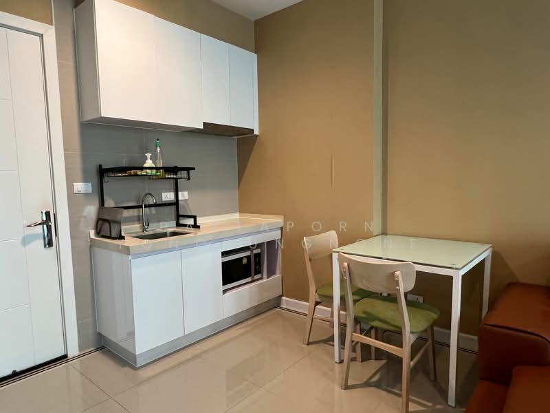 The Issara Sathorn : ดิ อิสสระ สาทร, Bangkok, ถนนจันทน์, Thung Maha Mek, Sathon, Bangkok, 1 Bedroom, 38 sqm, Condo For Sale, by Pattaporn Yongsungnone, 500164128 - DDproperty.com
