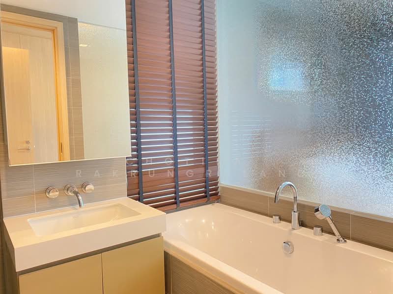 Siri At Sukhumvit, Bangkok, 902 Sukhumvit Road, Phra Kanong, Khlong Toei, Bangkok, 2 Bedrooms, 75 sqm, Condo For Rent, by Chotika   Rakrungrueang, 500164129 - DDproperty.com