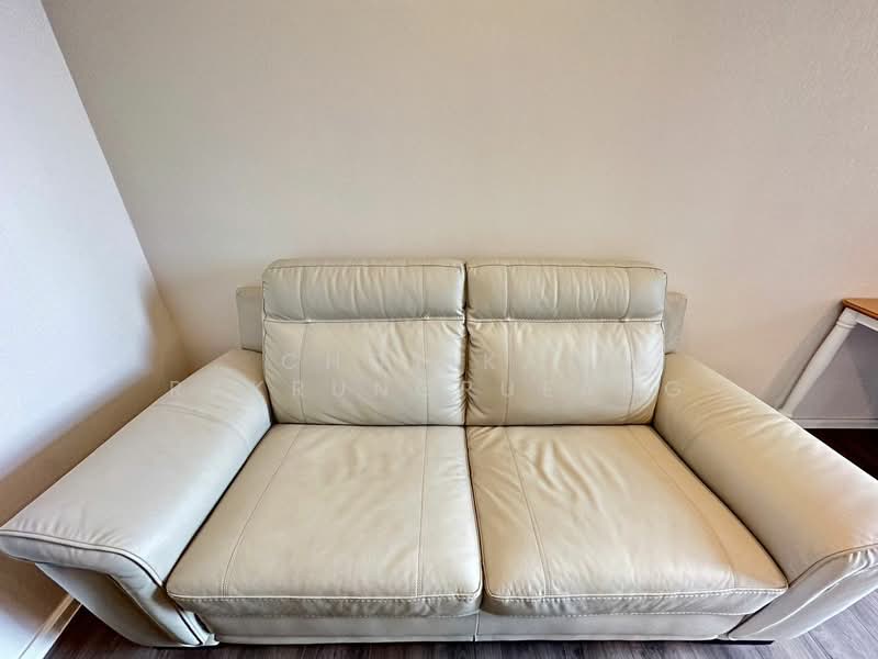 Whizdom Essence, Bangkok, 5 Piyabutr 1 Alley, Bang Chak, Phra Khanong, Bangkok, 1 Bedroom, 34 sqm, Condo For Rent, by Chotika   Rakrungrueang, 500164157 - DDproperty.com