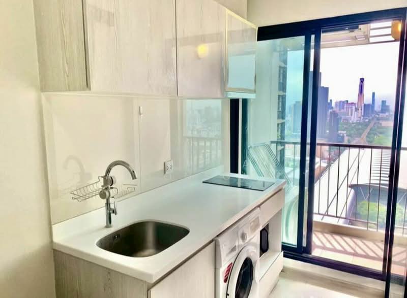 Life Asoke, Bangkok, Asoke-Dindang Road, Bang Kapi, Huai Khwang, Bangkok, 1 Bedroom, 30 sqm, Condo For Rent, by Amwika Karoonsombat, 500164160 - DDproperty.com