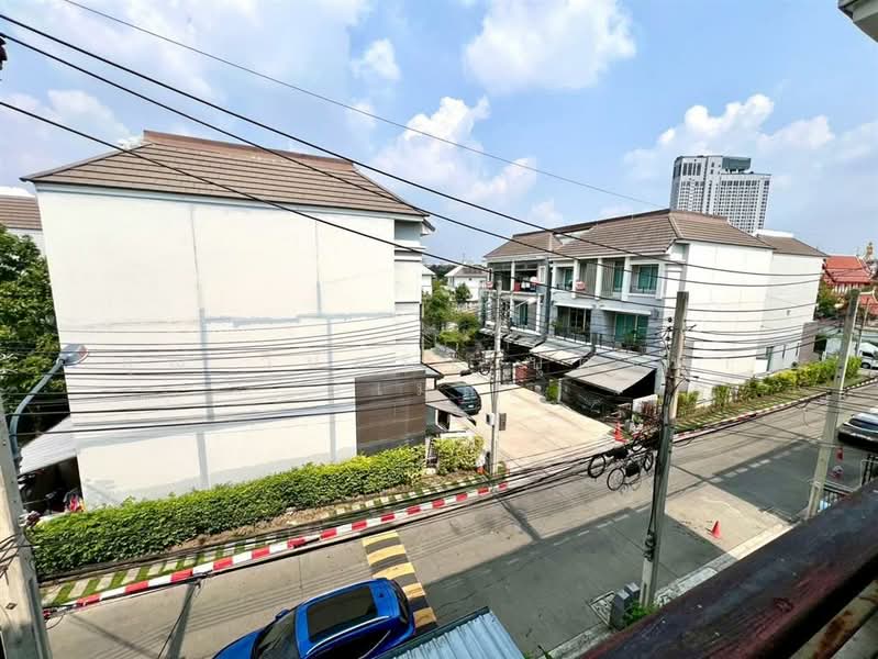 Baan Klang Muang Rama 9-Ramkhmahaeng, Bangkok, Soi Ramkhamhaeng 39, Phlapphla, Wang Thonglang, Bangkok, 3 Bedrooms, 120 sqm, Townhouse For Sale, by คุณ วีนัสรา บุตรพา (เมล), 500164184 - DDproperty.com