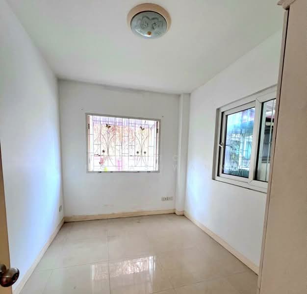 กัลปพฤกษ์ รีเจนท์ ( อ่อนนุช-วงแหวน ), Bangkok, Dok Mai, Prawet, Bangkok, 4 Bedrooms, 180 sqm, Single Detached House For Sale, by Thanitcha Kangkasuwanno, 500164195 - DDproperty.com