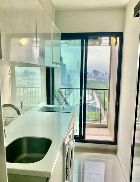 Life Asoke, Bangkok, Asoke-Dindang Road, Bang Kapi, Huai Khwang, Bangkok, 1 Bedroom, 30 sqm, Condo For Sale, by Amwika Karoonsombat, 500164196 - DDproperty.com