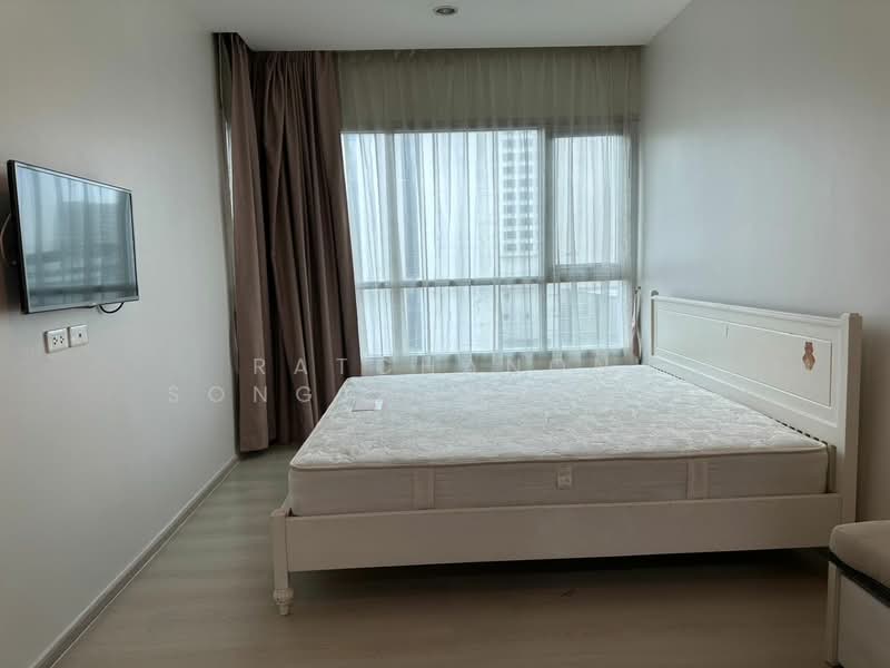 Life Ratchadapisek, Bangkok, 279 Ratchadapisaek Road, Huai Khwang, Huai Khwang, Bangkok, 2 Bedrooms, 65 sqm, Condo For Rent, by Ratchanon Songthammakul, 500164222 - DDproperty.com