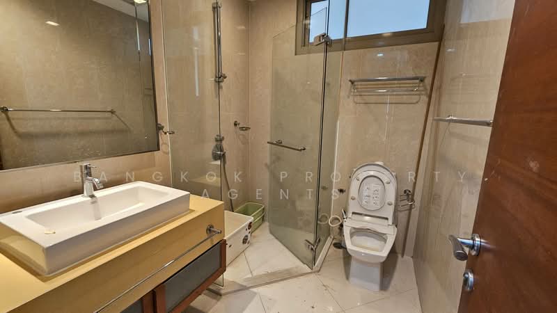 Ficus Lane, Bangkok, Soi Sukhumvit 44/1, Phra Kanong, Khlong Toei, Bangkok, 2 Bedrooms, 137 sqm, Condo For Rent, by BANGKOK PROPERTY AGENTS, 500164228 - DDproperty.com