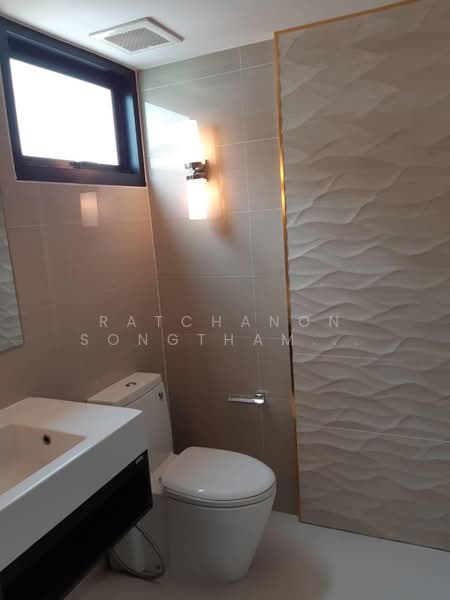 The Sky Sukhumvit, Bangkok, 103-4 Sukhumvit Road, Bang Na Nuea, Bang Na, Bangkok, 1 Bedroom, 52 sqm, Condo For Sale, by Ratchanon Songthammakul, 500164251 - DDproperty.com