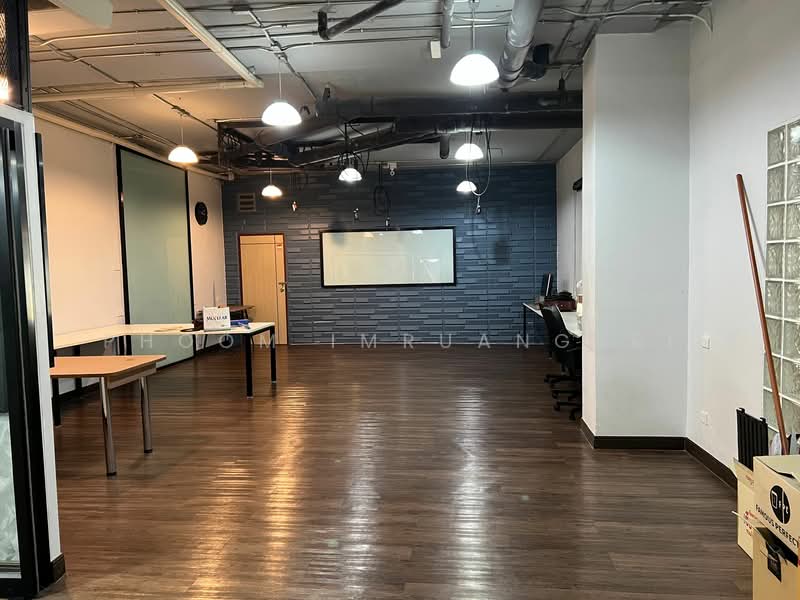 Silom Terrace Condominium, Bangkok, Silom, Silom, Bang Rak, Bangkok, 1 Bedroom, 80 sqm, Condo For Rent, by Phoom Imruangsri, 500164286 - DDproperty.com