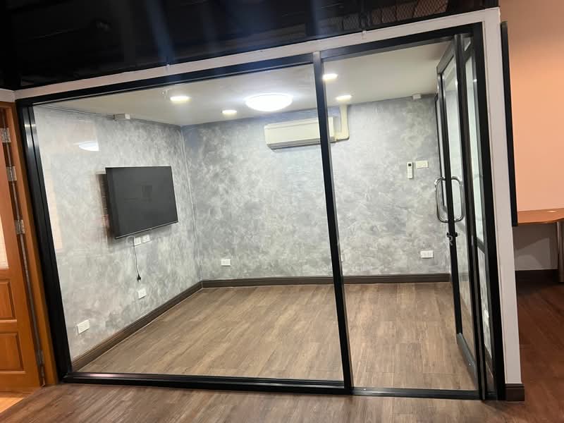 Silom Terrace Condominium, Bangkok, Silom, Silom, Bang Rak, Bangkok, 1 Bedroom, 80 sqm, Condo For Rent, by Phoom Imruangsri, 500164286 - DDproperty.com