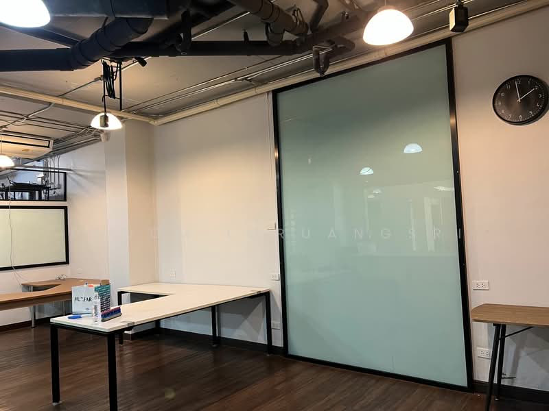 Silom Terrace Condominium, Bangkok, Silom, Silom, Bang Rak, Bangkok, 1 Bedroom, 80 sqm, Condo For Rent, by Phoom Imruangsri, 500164286 - DDproperty.com