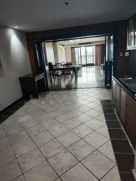 State Tower, Bangkok, 1055 Silom Road, Silom, Bang Rak, Bangkok, 2 Bedrooms, 147 sqm, Condo For Rent, by Ratchanon Songthammakul, 500164303 - DDproperty.com