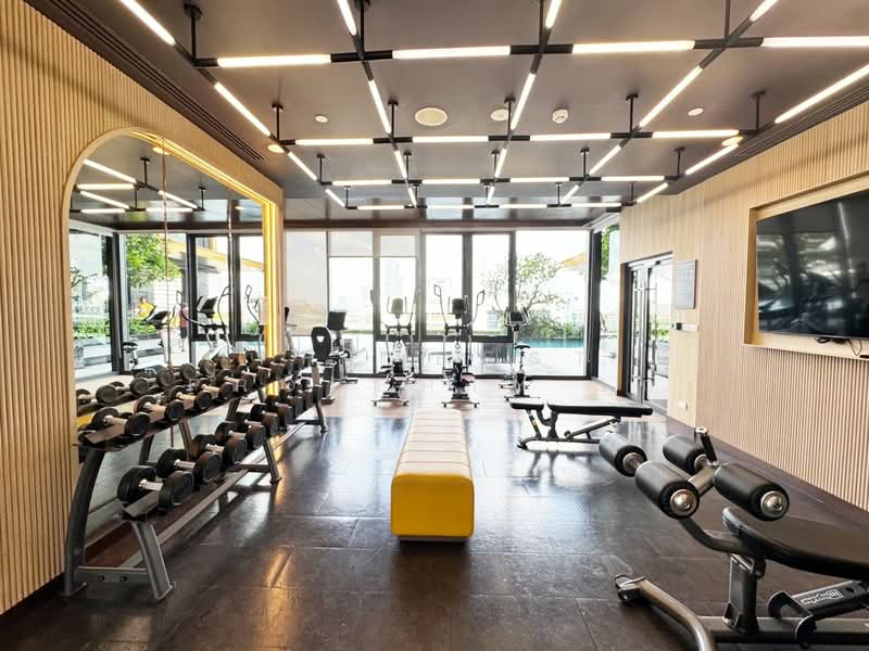 The Base Phetchaburi-Thonglor, Bangkok, Phetchaburi Rd, Bang Kapi, Huai Khwang, Bangkok, 1 Bedroom, 30 sqm, Condo For Sale, by The Best Property เก๋, 500164334 - DDproperty.com