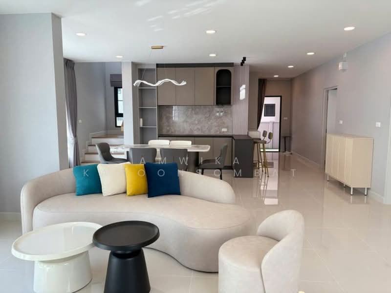 Centro Bangna, Samut Prakan, 111 Soi 3, Bang Kaeo, Bang Plee, Samut Prakan, 4 Bedrooms, 303 sqm, Single Detached House For Rent, by Amwika Karoonsombat, 500164340 - DDproperty.com