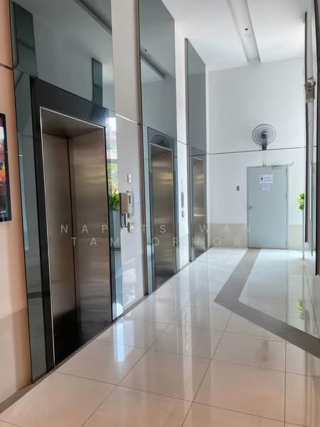 Supalai Lite Ratchada-Naradhiwas, Bangkok, Ratchadaphisek Road, Chong Nonsi, Yan Nawa, Bangkok, 1 Bedroom, 57 sqm, Condo For Rent, by Napatsawan Tamjorhor, 500164362 - DDproperty.com