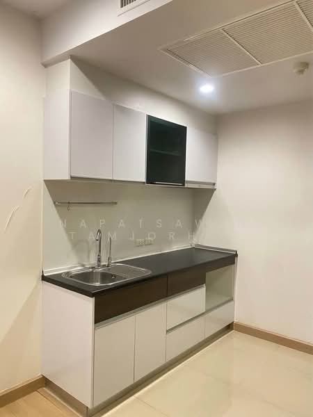 Supalai Lite Ratchada-Naradhiwas, Bangkok, Ratchadaphisek Road, Chong Nonsi, Yan Nawa, Bangkok, 1 Bedroom, 57 sqm, Condo For Rent, by Napatsawan Tamjorhor, 500164362 - DDproperty.com