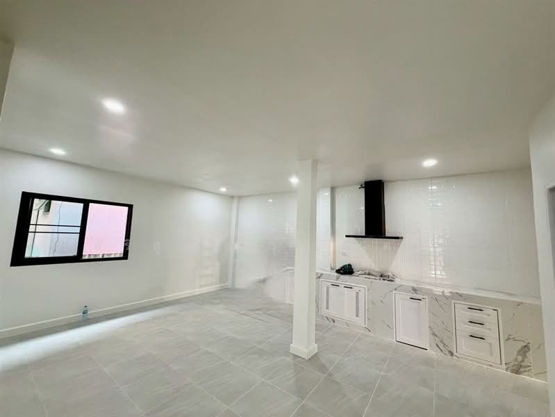 สีวลี รังสิต 2 ( Baan Sivalee Rangsit 2 ), ปทุมธานี, ประชาธิปัตย์, ธัญบุรี, ปทุมธานี, 300 ตร.ม., บ้านเดี่ยว ขาย, โดย คุณ วนิดา ศิริสุขชัยวุฒิ (ดา), 500164378 - DDproperty.com