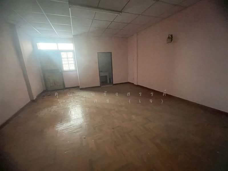 หมู่บ้านฉัตรนคร บางแค-บางบอน ( Baan Chatnakorn ), Bangkok, Bang Khae, Bang Khae, Bangkok, 3 Bedrooms, 120 sqm, Townhouse For Sale, by คุณ นรังสรรค์ บุราคร (เจ), 500164398 - DDproperty.com