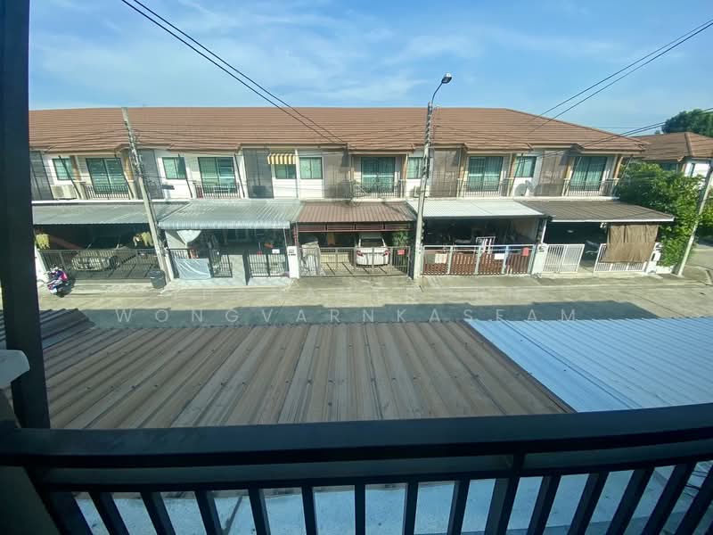 Pruksa Ville 73 Patthanakan, Bangkok, Soi Pattanakarn 38, Suan Luang, Suan Luang, Bangkok, 3 Bedrooms, 120 sqm, Townhouse For Sale, by Thananthorn Wongvarnkaseam, 500164410 - DDproperty.com