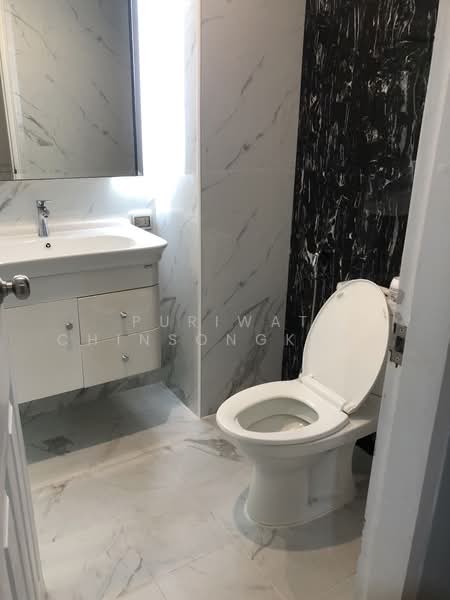 Life @ Ratchada-Huai Khwang, Bangkok, 189 Pracharatbamphen Road, Huai Khwang, Huai Khwang, Bangkok, 1 Bedroom, 41 sqm, Condo For Rent, by Puriwat Chinsongkram, 500164454 - DDproperty.com