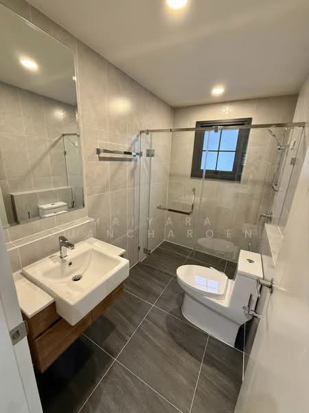 Centro Bangna, Samut Prakan, 111 Soi 3, Bang Kaeo, Bang Plee, Samut Prakan, 4 Bedrooms, 250 sqm, Single Detached House For Rent, by Maiyara Juancharoen, 500164540 - DDproperty.com