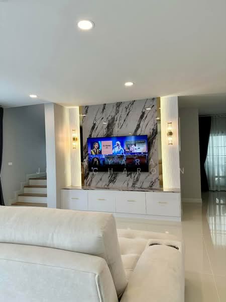 Centro Bangna, Samut Prakan, 111 Soi 3, Bang Kaeo, Bang Plee, Samut Prakan, 4 Bedrooms, 303 sqm, Single Detached House For Rent, by Maiyara Juancharoen, 500164586 - DDproperty.com