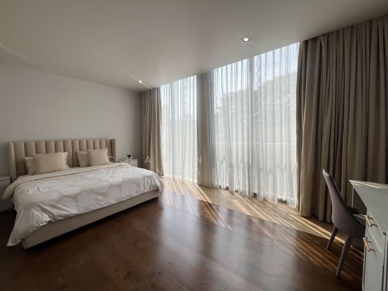 Quarter 39, Bangkok, 138  Soi Sukhumvit 39, Khlong Tan Nua, Watthana, Bangkok, 4 Bedrooms, 500 sqm, Townhouse For Rent, by Charinthip Phungalong, 500164611 - DDproperty.com