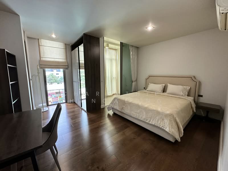 Quarter 39, Bangkok, 138  Soi Sukhumvit 39, Khlong Tan Nua, Watthana, Bangkok, 4 Bedrooms, 500 sqm, Townhouse For Rent, by Charinthip Phungalong, 500164611 - DDproperty.com