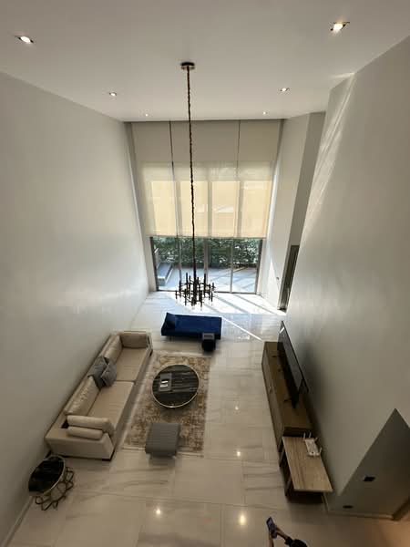 Quarter 39, Bangkok, 138  Soi Sukhumvit 39, Khlong Tan Nua, Watthana, Bangkok, 4 Bedrooms, 500 sqm, Townhouse For Rent, by Charinthip Phungalong, 500164611 - DDproperty.com