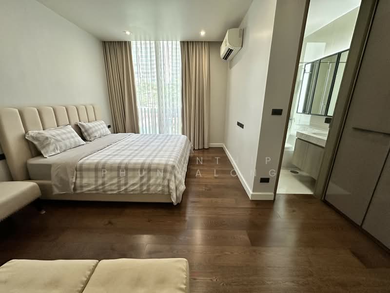 Quarter 39, Bangkok, 138  Soi Sukhumvit 39, Khlong Tan Nua, Watthana, Bangkok, 4 Bedrooms, 500 sqm, Townhouse For Rent, by Charinthip Phungalong, 500164611 - DDproperty.com