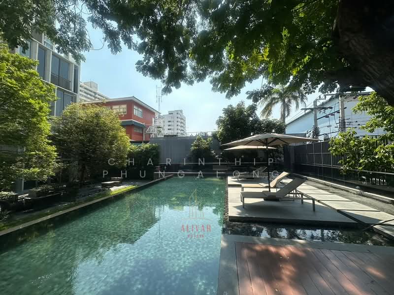 Quarter 39, Bangkok, 138  Soi Sukhumvit 39, Khlong Tan Nua, Watthana, Bangkok, 4 Bedrooms, 500 sqm, Townhouse For Rent, by Charinthip Phungalong, 500164611 - DDproperty.com