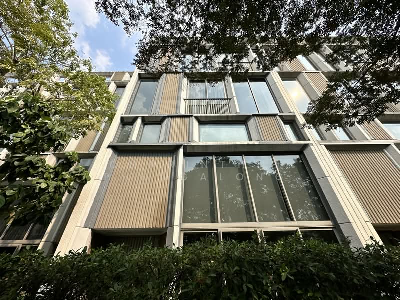 Quarter 39, Bangkok, 138  Soi Sukhumvit 39, Khlong Tan Nua, Watthana, Bangkok, 4 Bedrooms, 500 sqm, Townhouse For Rent, by Charinthip Phungalong, 500164611 - DDproperty.com