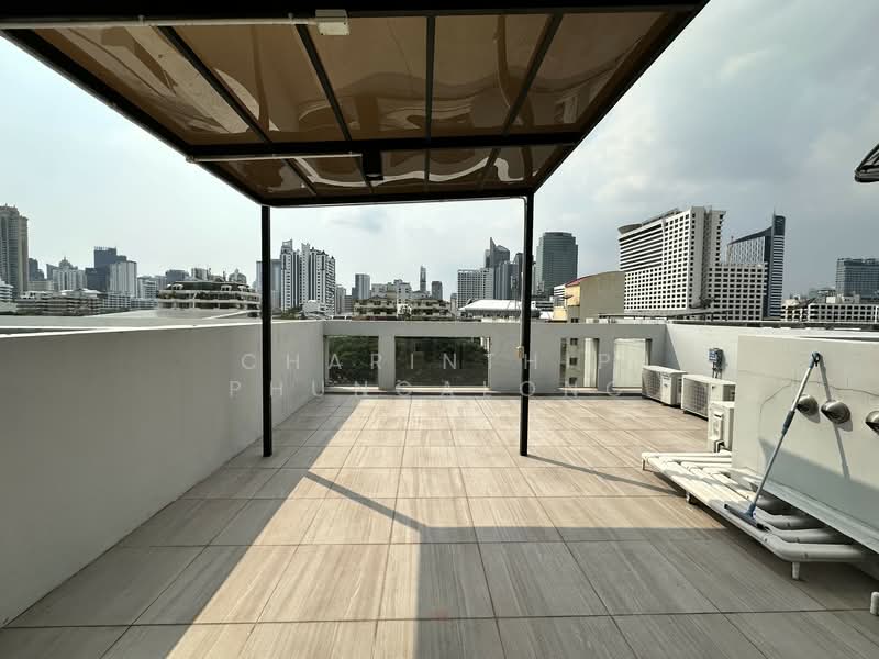 Quarter 39, Bangkok, 138  Soi Sukhumvit 39, Khlong Tan Nua, Watthana, Bangkok, 4 Bedrooms, 500 sqm, Townhouse For Rent, by Charinthip Phungalong, 500164611 - DDproperty.com