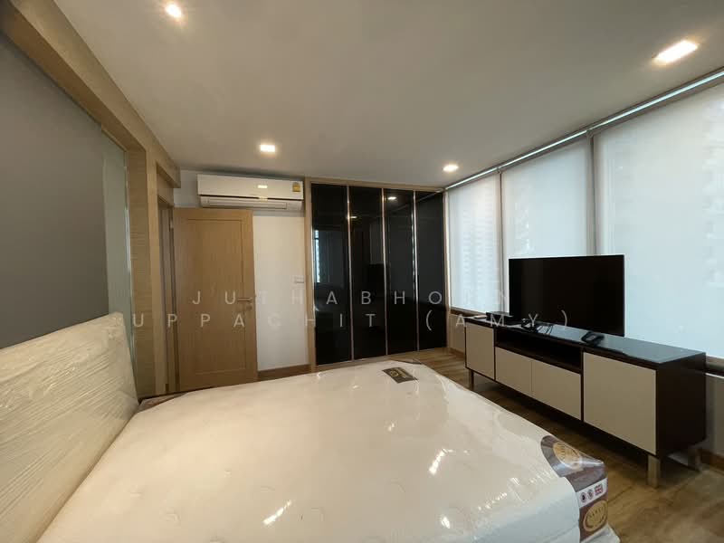 The Emporio Place, Bangkok, 93 Soi Sukhumvit 24, Sukhumvit Road, Khong Tan, Khlong Toei, Bangkok, 2 Bedrooms, 142 sqm, Condo For Rent, by Juthabhorn Uppachit (Amy), 500164633 - DDproperty.com