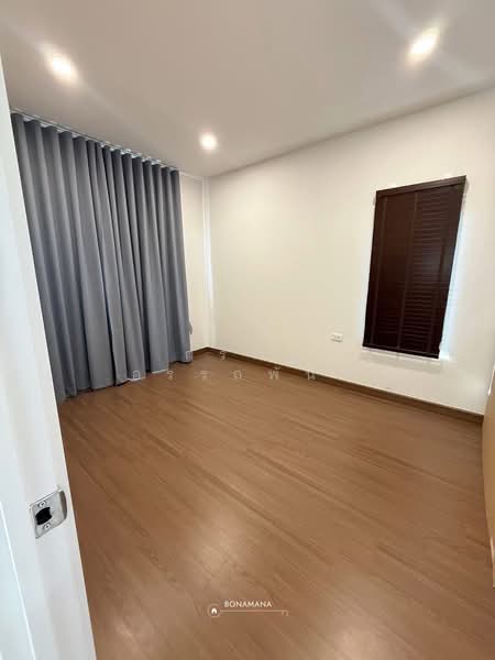 Britania Bangna-Srivaree, Samut Prakan, Village No. 6, Srisa Chorakhe Yai, Bang Sao Thong, Samut Prakan, 4 Bedrooms, 190 sqm, Single Detached House For Sale, by Korakot Atapan, 500164648 - DDproperty.com