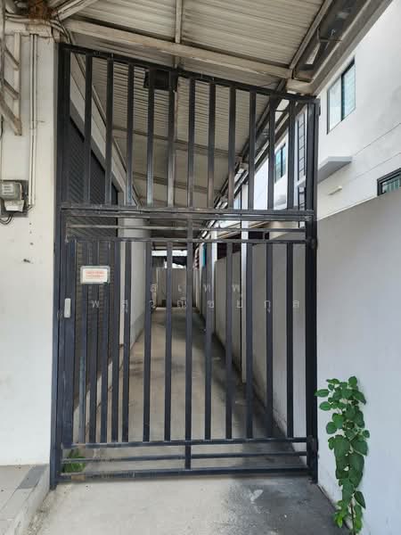Newly Completed Warehouse with Office for Sale, Sriracha, Chonburi, Land Area 2 Rai 4 Sq.Wah, 2 km f, Chon Buri (Pattaya), Bueng, Si Racha, Chon Buri (Pattaya), , 1,614 sqm, Warehouse/Factory For Sale, by สุเทพ พสุวณิชย์กุล, 500164669 - DDproperty.com