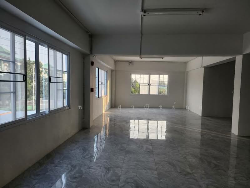 ขายโกดังพร้อมสำนักงาน เพิ่งสร้างเสร็จ ศรีราชา ชลบุรี เนื้อที่ 2 ไร่ 4 ตร.ว. ใกล้นิคมปิ่นทอง 2 กม, ชลบุรี, บึง, ศรีราชา, ชลบุรี, 1,614 ตร.ม., โกดัง-โรงงาน ขาย, โดย สุเทพ พสุวณิชย์กุล, 500164669 - DDproperty.com