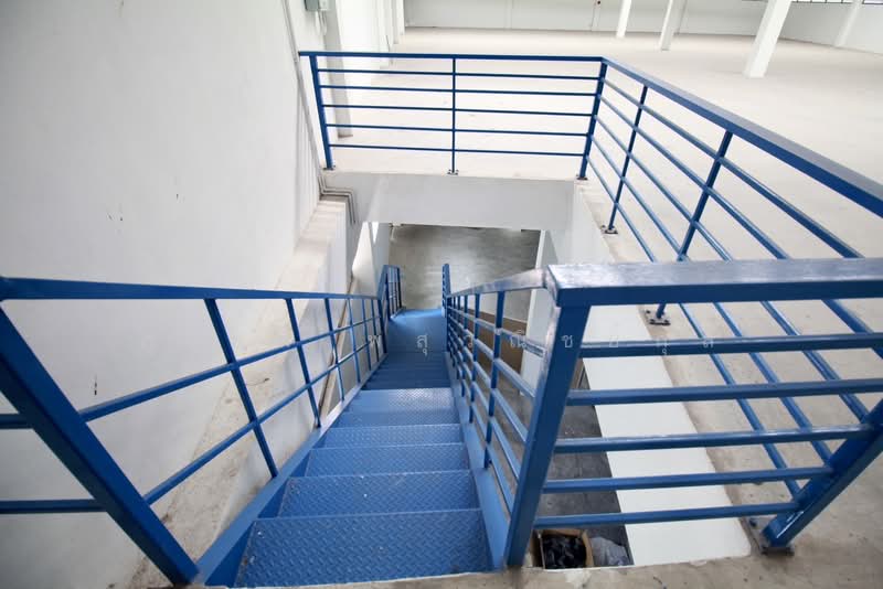 ขายโกดังใหม่พร้อมสำนักงาน 3 ชั้น เนื้อที่ 2 ไร่ ศรีราชา ชลบุรี ใกล้นิคมปิ่นทอง 2 กม, ชลบุรี, บึง, ศรีราชา, ชลบุรี, 1,614 ตร.ม., โกดัง-โรงงาน ขาย, โดย สุเทพ พสุวณิชย์กุล, 500164669 - DDproperty.com