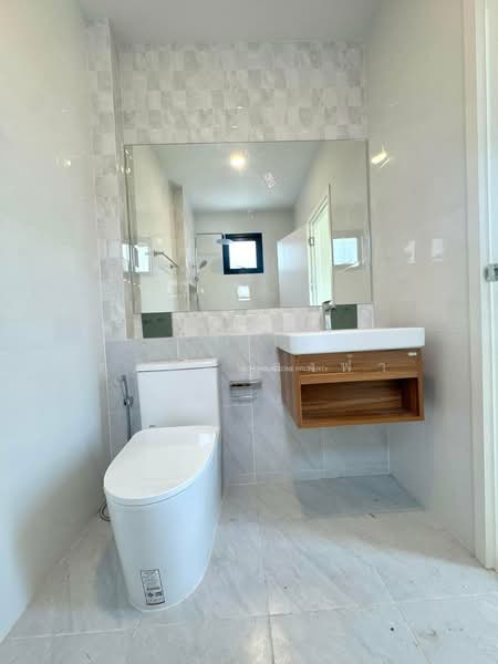 ขายบ้านเดี่ยวมือหนึ่งหลังใหญ่ ซอยลุงเทิ้ม ศรีราชา, Chon Buri (Pattaya), Surasak, Si Racha, Chon Buri (Pattaya), 3 Bedrooms, 170 sqm, Single Detached House For Sale, by Dusit Saengfa, 500164687 - DDproperty.com