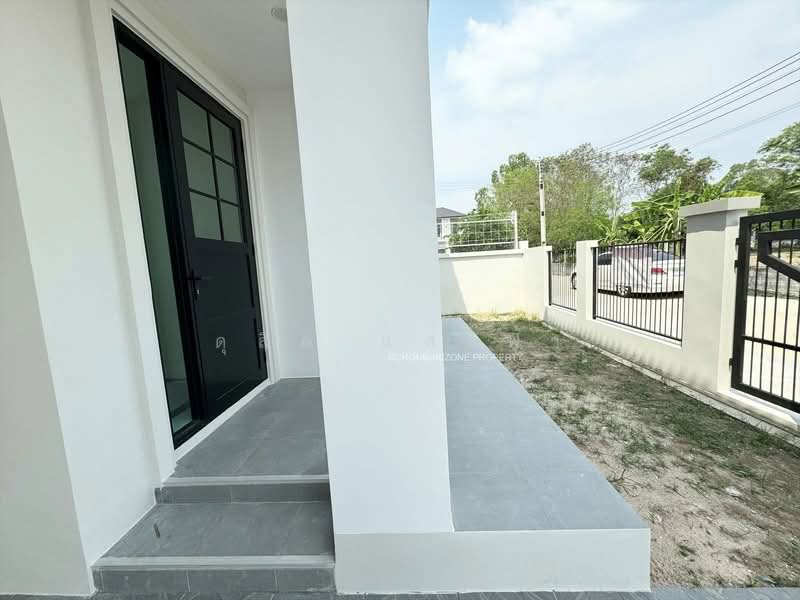 ขายบ้านเดี่ยวมือหนึ่งหลังใหญ่ ซอยลุงเทิ้ม ศรีราชา, ชลบุรี, สุรศักดิ์, ศรีราชา, ชลบุรี, 170 ตร.ม., บ้านเดี่ยว ขาย, โดย ดุสิต แสงฟ้า, 500164687 - DDproperty.com