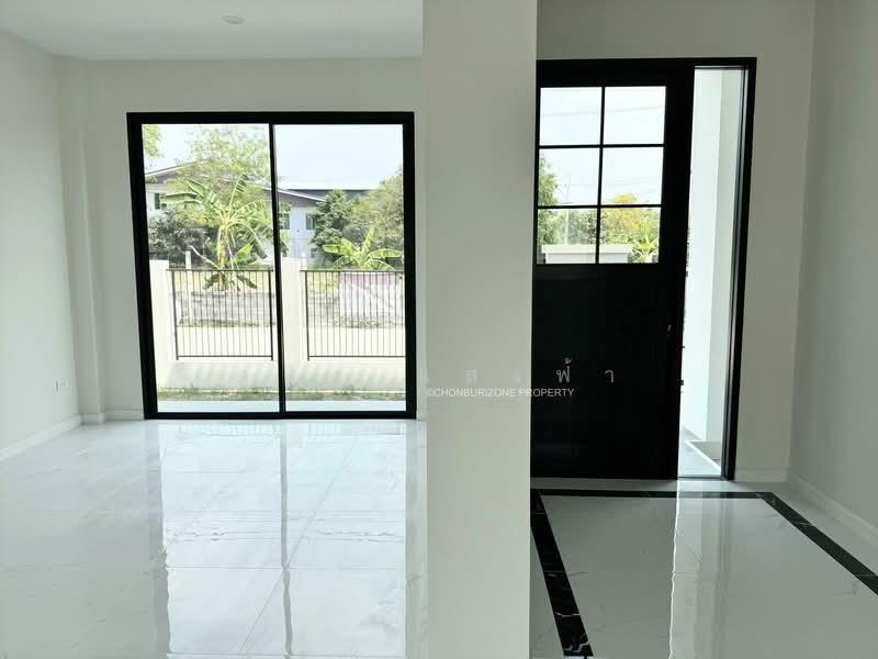 ขายบ้านเดี่ยวมือหนึ่งหลังใหญ่ ซอยลุงเทิ้ม ศรีราชา, ชลบุรี, สุรศักดิ์, ศรีราชา, ชลบุรี, 170 ตร.ม., บ้านเดี่ยว ขาย, โดย ดุสิต แสงฟ้า, 500164687 - DDproperty.com