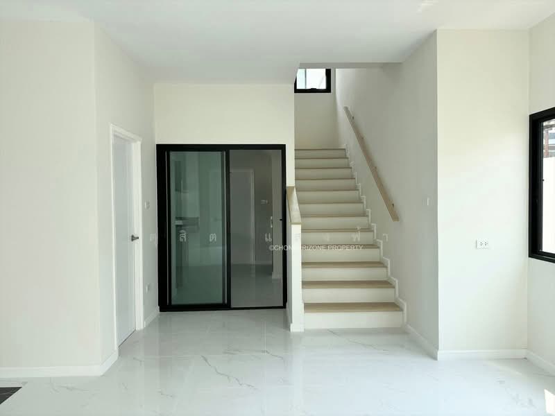 ขายบ้านเดี่ยวมือหนึ่งหลังใหญ่ ซอยลุงเทิ้ม ศรีราชา, Chon Buri (Pattaya), Surasak, Si Racha, Chon Buri (Pattaya), 3 Bedrooms, 170 sqm, Single Detached House For Sale, by Dusit Saengfa, 500164687 - DDproperty.com