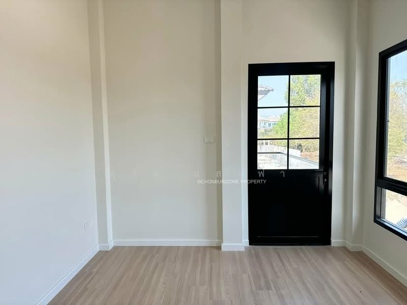 ขายบ้านเดี่ยวมือหนึ่งหลังใหญ่ ซอยลุงเทิ้ม ศรีราชา, Chon Buri (Pattaya), Surasak, Si Racha, Chon Buri (Pattaya), 3 Bedrooms, 170 sqm, Single Detached House For Sale, by Dusit Saengfa, 500164687 - DDproperty.com