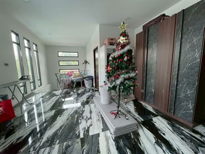 บ้านเดี่ยว 2 ชั้น 150 ตร.ว. บ้านเดี่ยว ซอยพหลโยธิน83 (ซอยวัดประยูร), Pathum Thani, Khu Khot, Lam Luk Ka, Pathum Thani, 4 Bedrooms, 600 sqm, Single Detached House For Sale, by คุณ สุภัตรา พลอยแดง (แพร), 500164716 - DDproperty.com